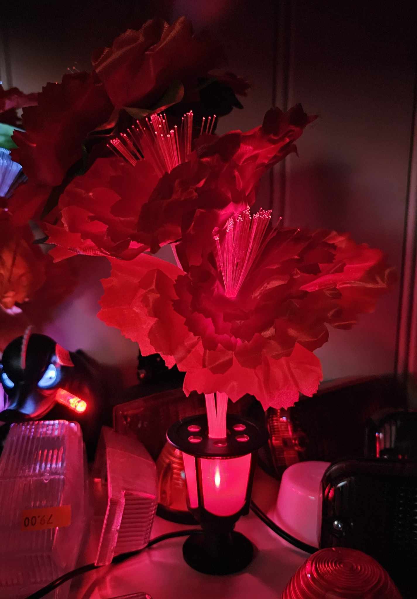 Lysende blomst LED rødt lys 10-30 volt