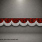 Frontkappe Rød Bus Plysj med Hvite frynser 12 Cm